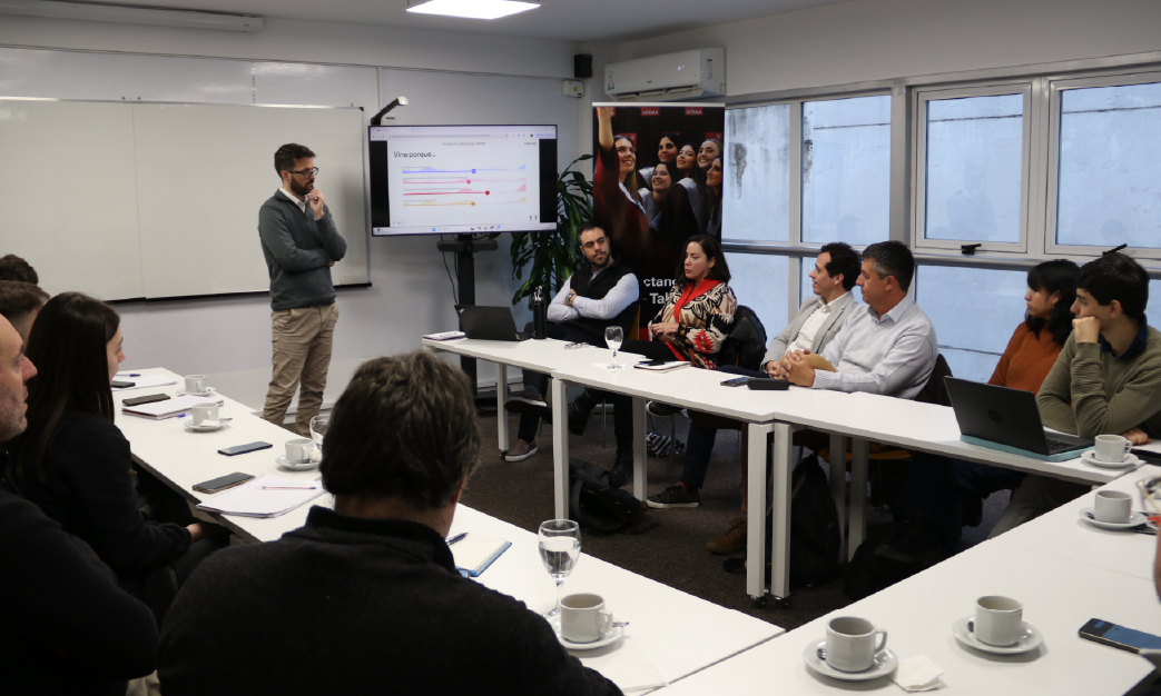 Conversatorio sobre “Claves para mantenerse atractivo y relevante para el mercado laboral” a cargo de High Flow & UCEMA Alumni